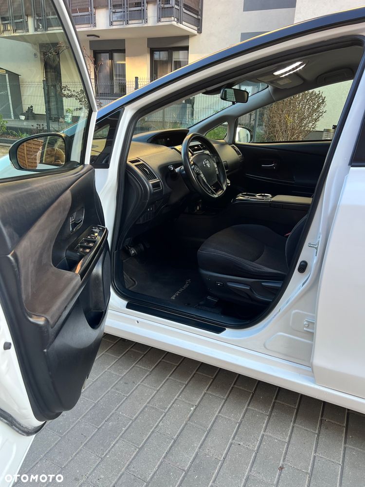 Toyota Prius+ - 10