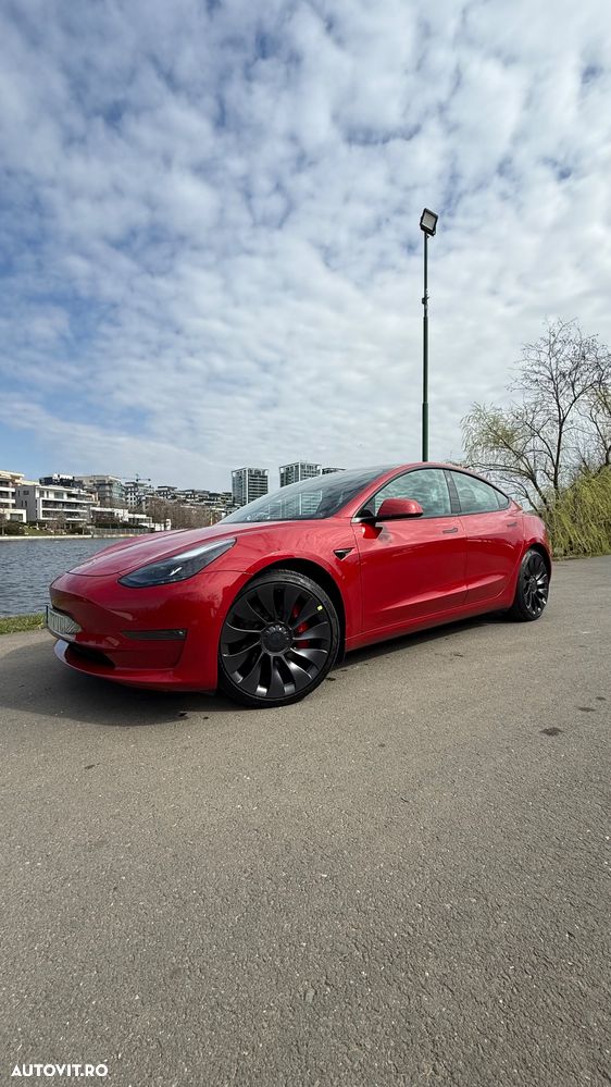 Tesla Model 3 - 2