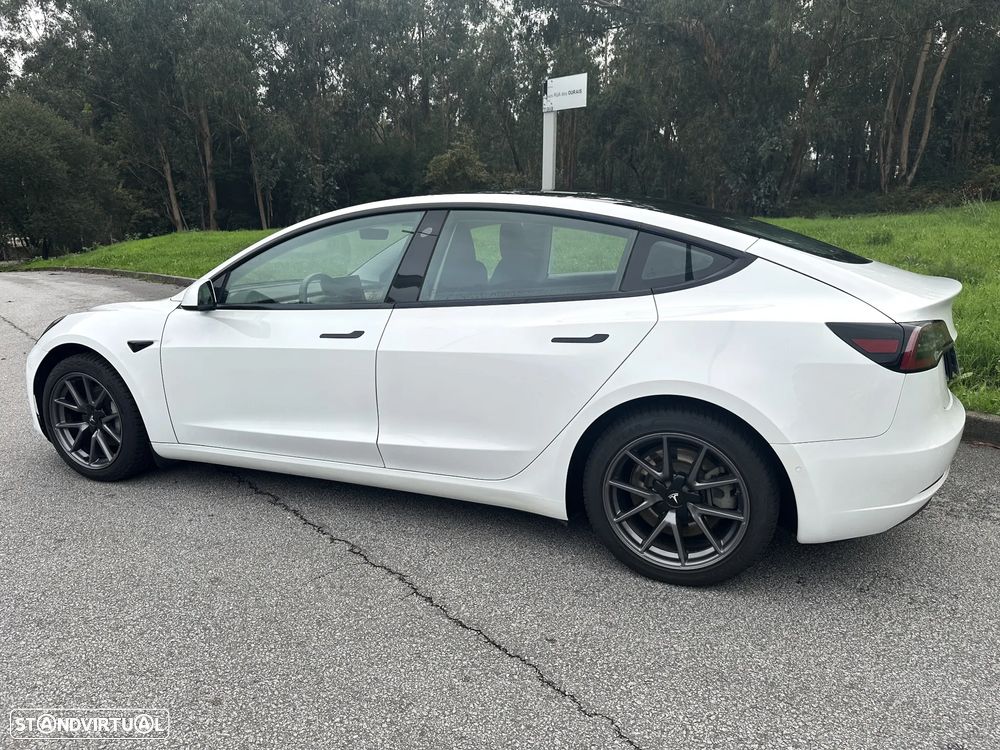 Tesla Model 3 Standard Range Plus RWD - 24