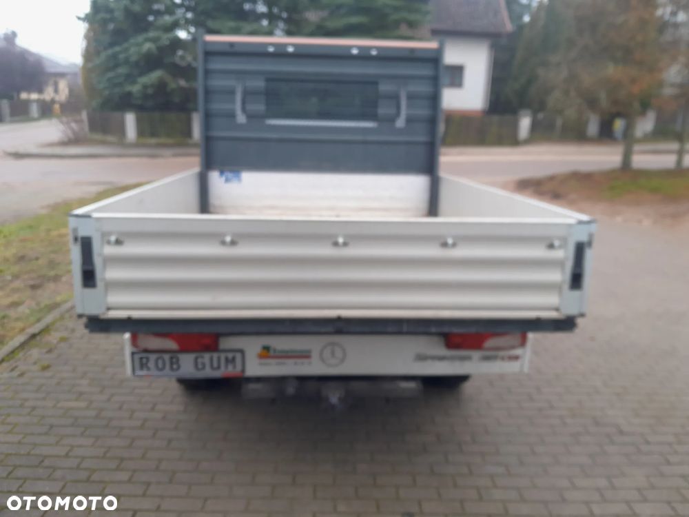 Mercedes-Benz Sprinter - 4