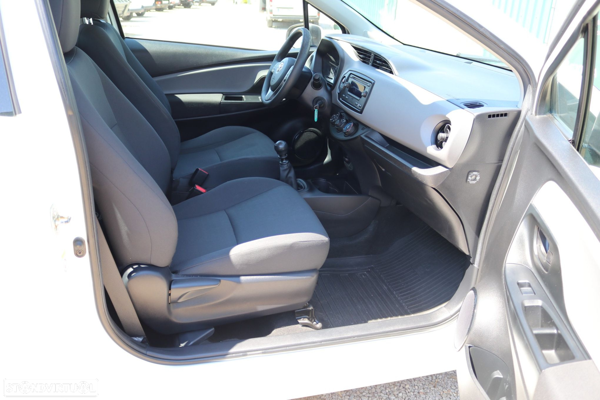 Toyota Yaris 1.4 D-4D BIZZ C/Iva Incluído - 16