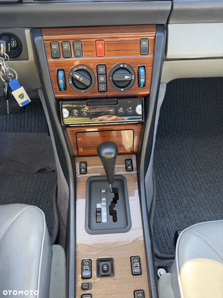 Mercedes-Benz W124 (1984-1993) - 15