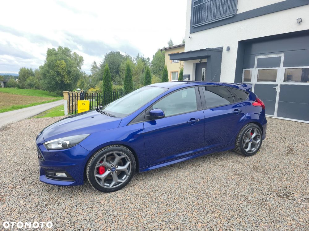 Ford Focus 2.0 EcoBoost ST mit Leder-Exclusiv-Paket - 26