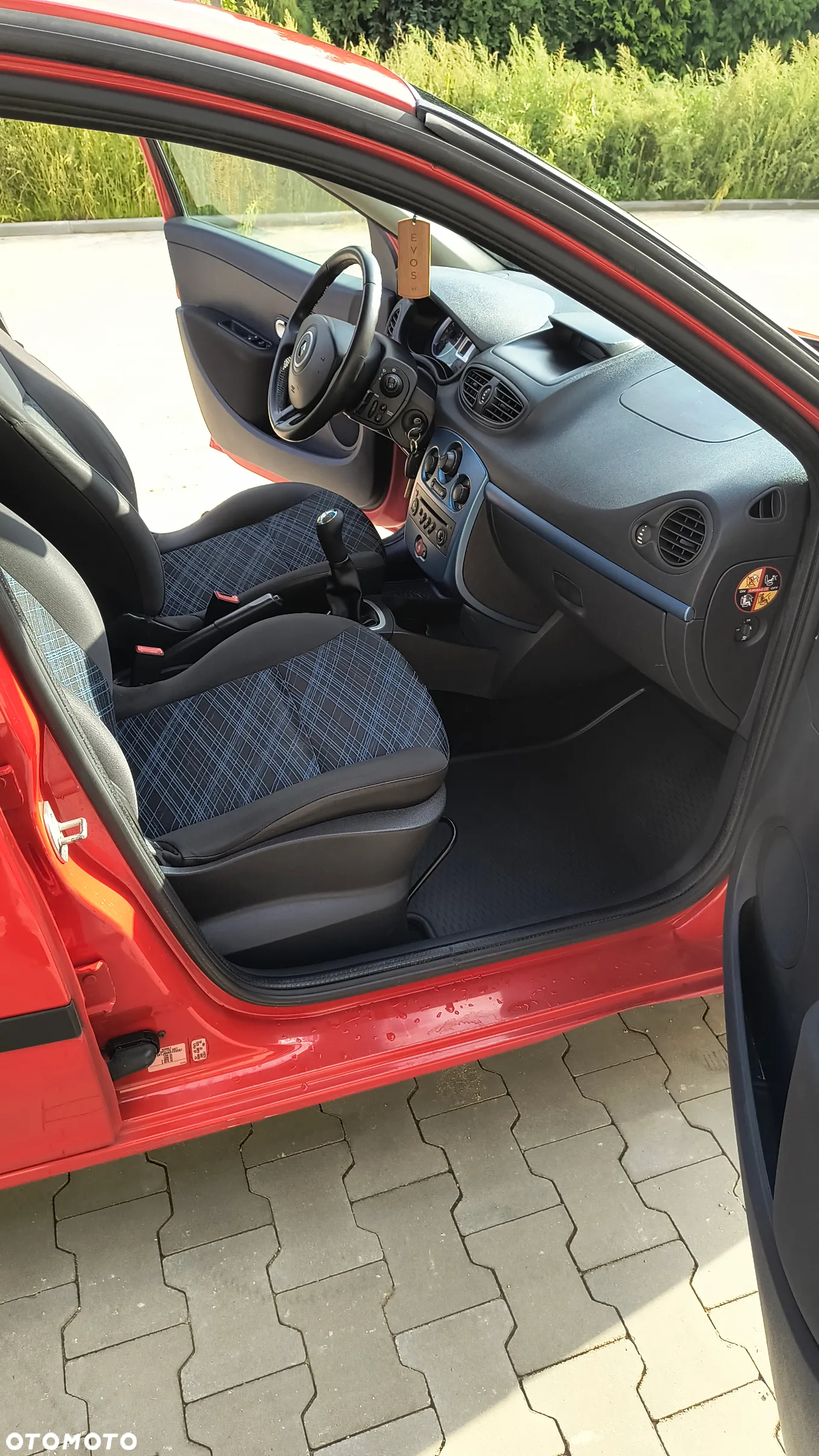 Renault Clio 1.2 16V Alize - 11
