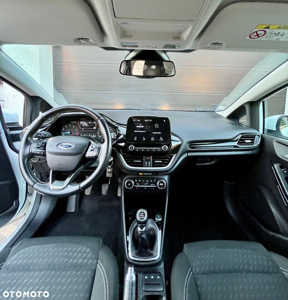 Ford Fiesta - 23