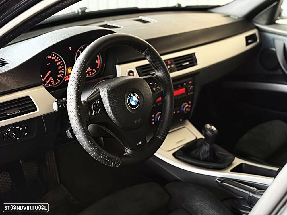 BMW 320 - 24