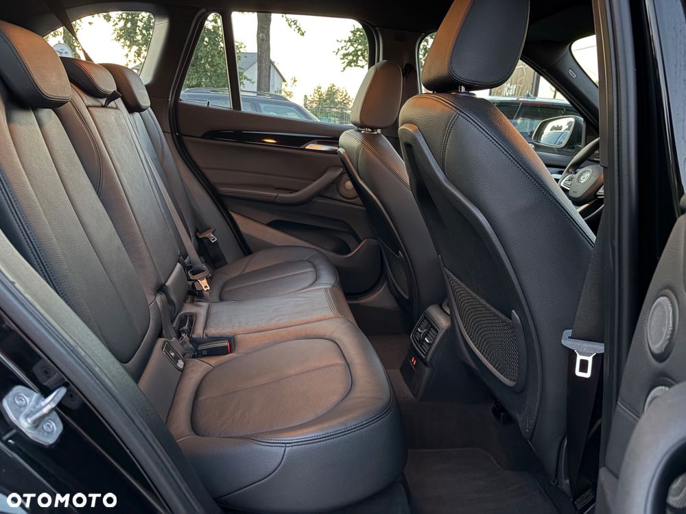 BMW X1 xDrive20i - 21