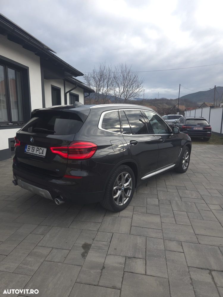 BMW X3 xDrive20d AT xLine - 8