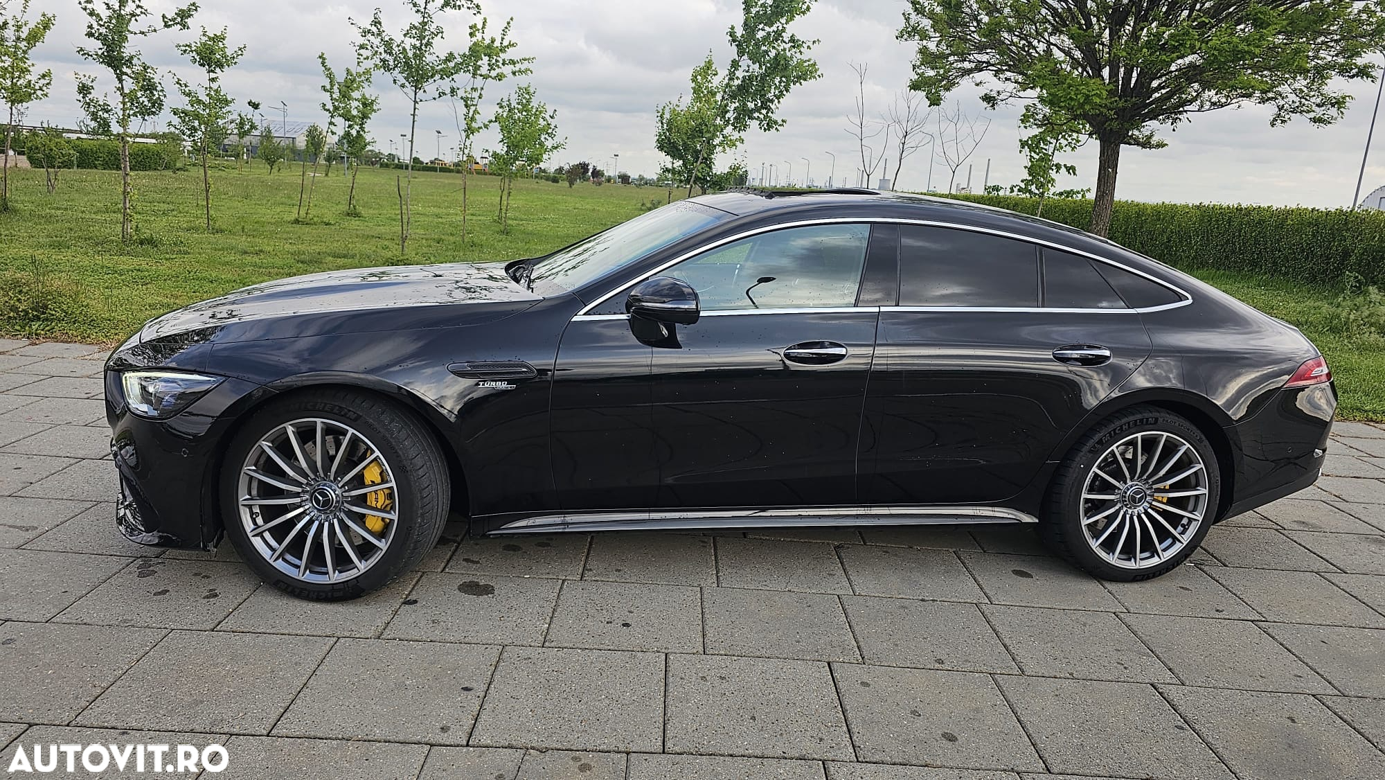 Mercedes-Benz AMG GT 43 4MATIC+ MHEV - 24