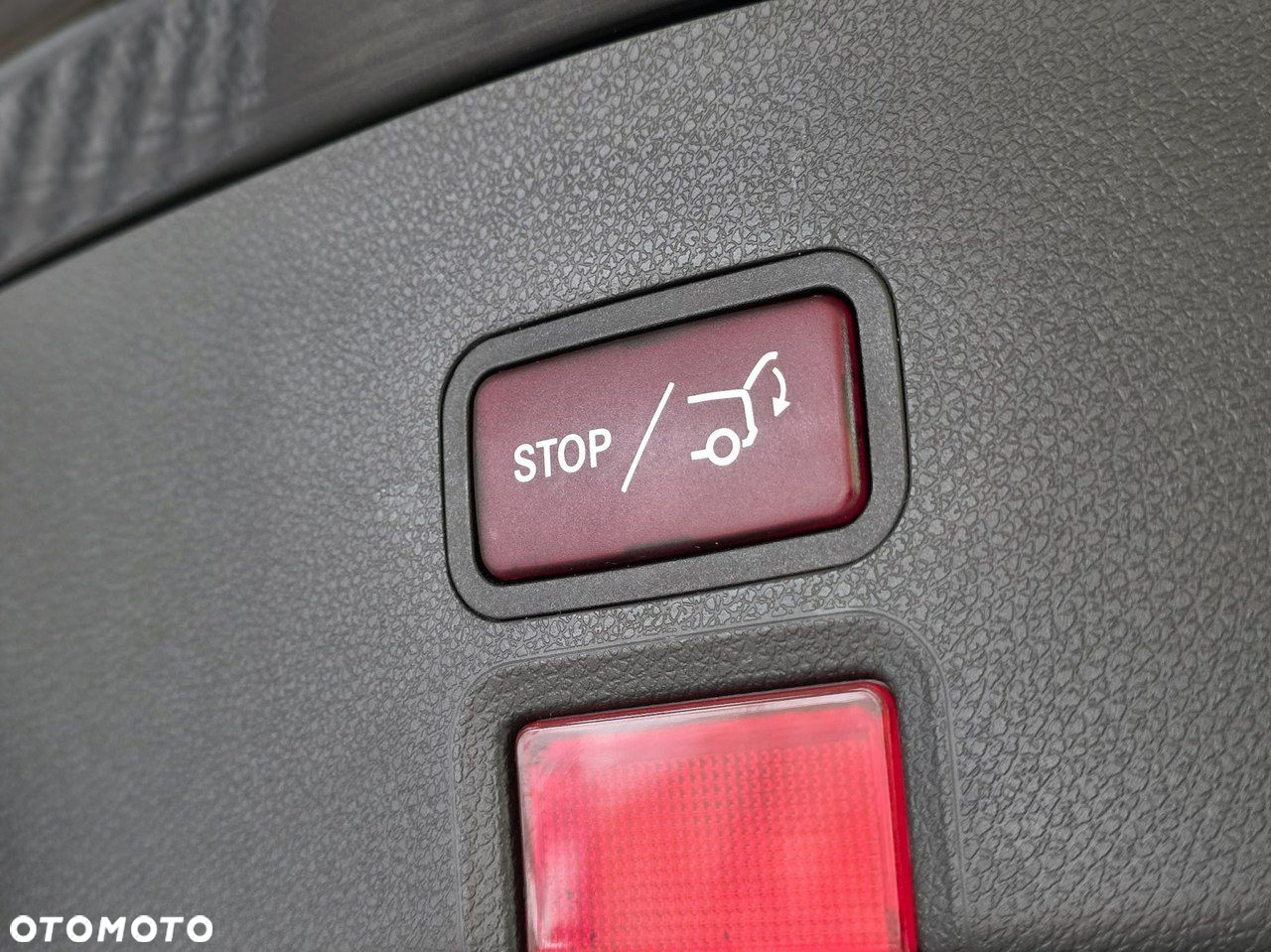 Mercedes-Benz CLA - 38