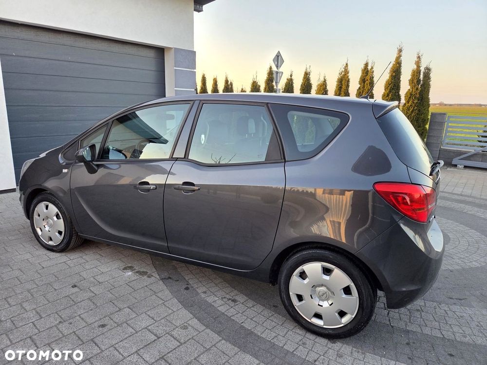 Opel Meriva - 10