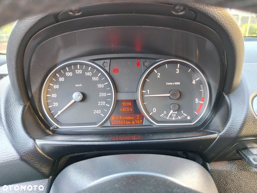 BMW Seria 1 118d DPF - 25