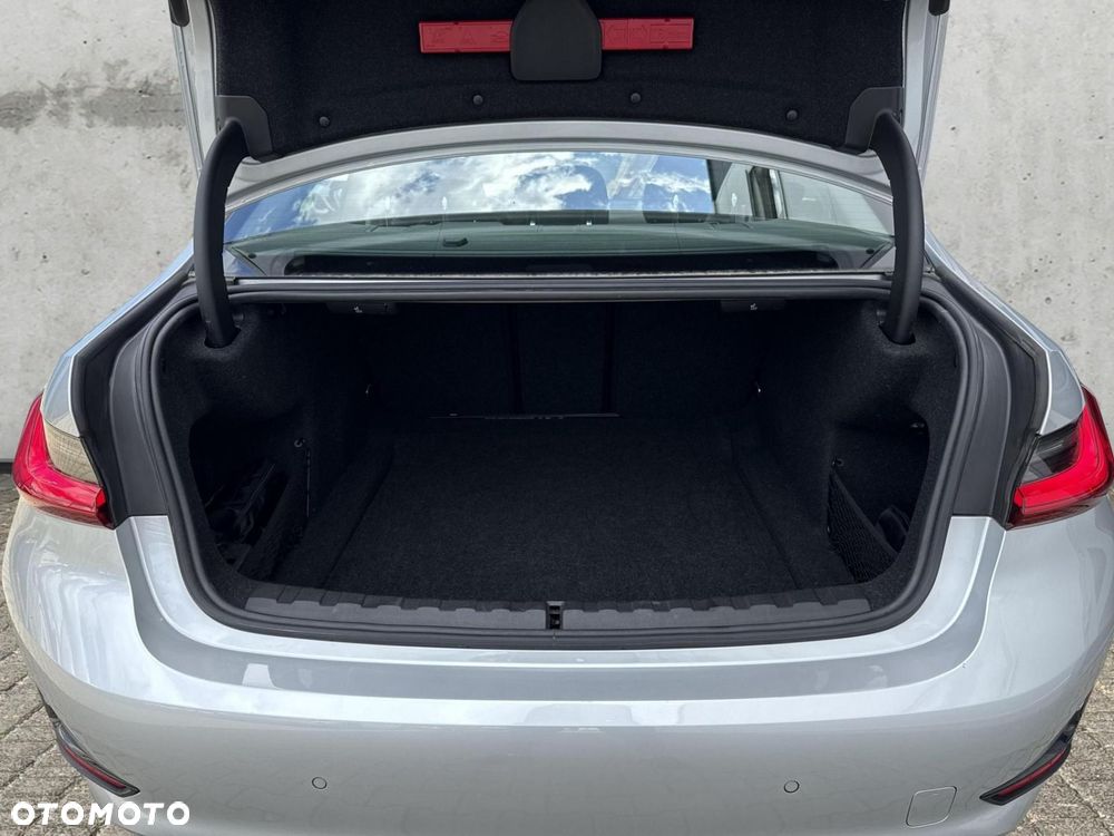 BMW Seria 3 - 15
