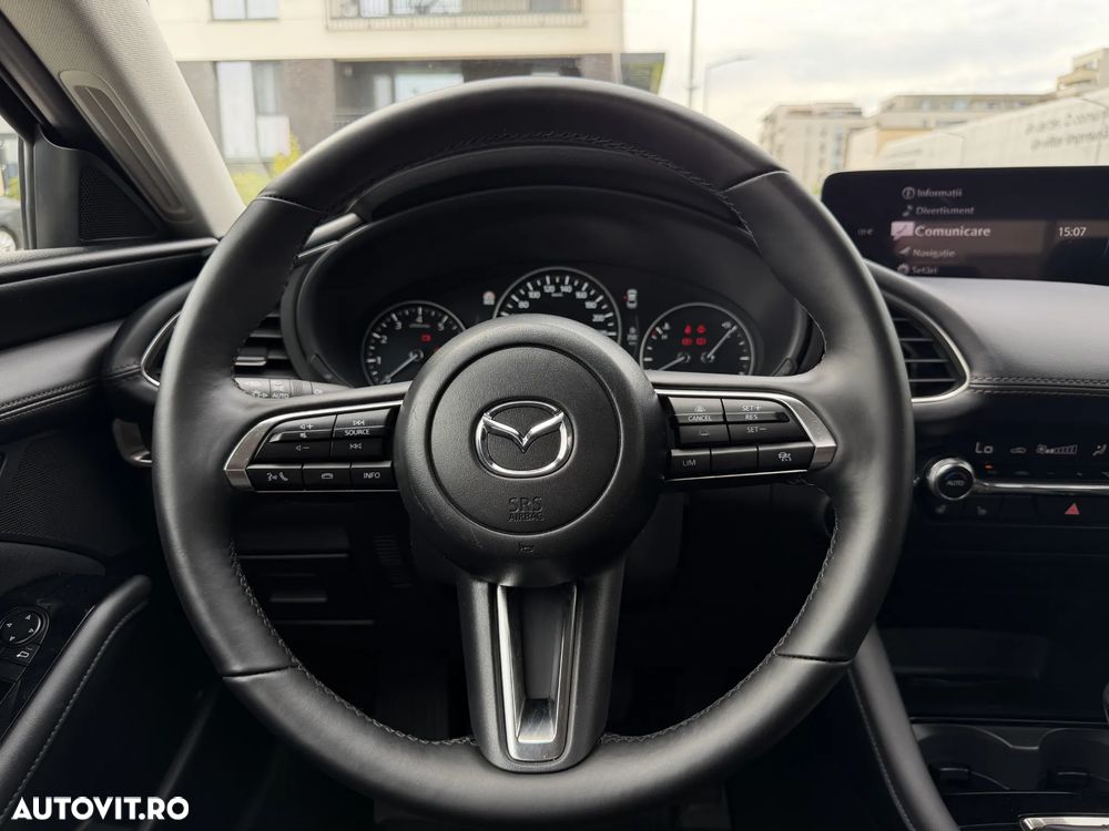 Mazda 3 e-Skyactiv G140 AT MHEV Center-Line - 9
