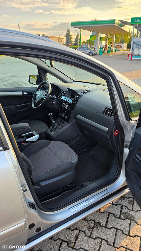 Opel Zafira 1.8 111 - 22