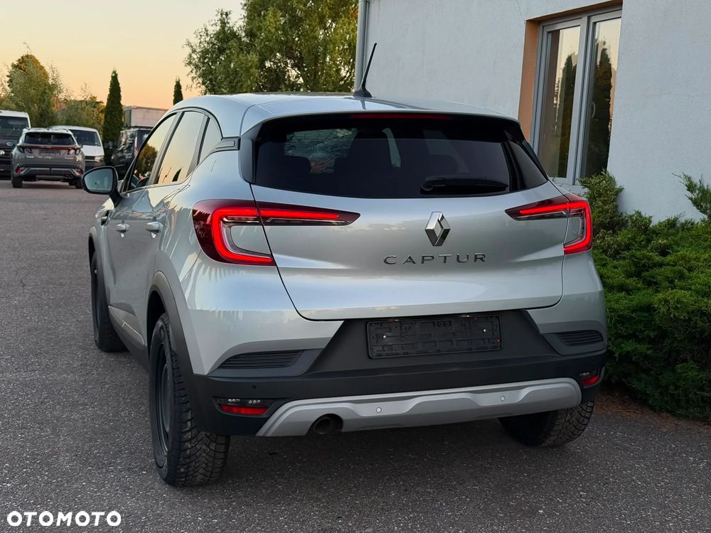 Renault Captur BLUE dCi 115 BUSINESS EDITION - 11