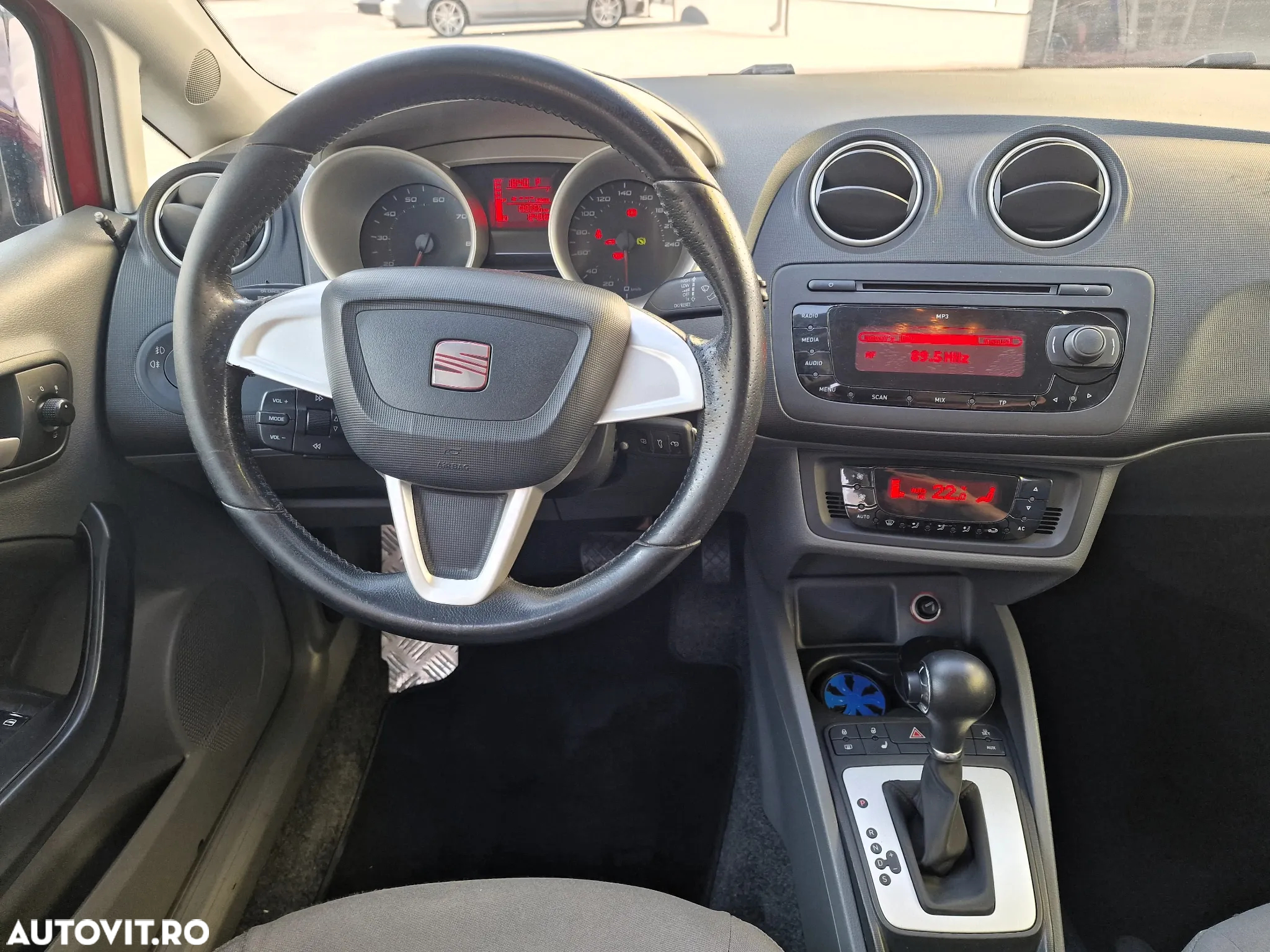Seat Ibiza 1.2 TSI Sport DSG - 8