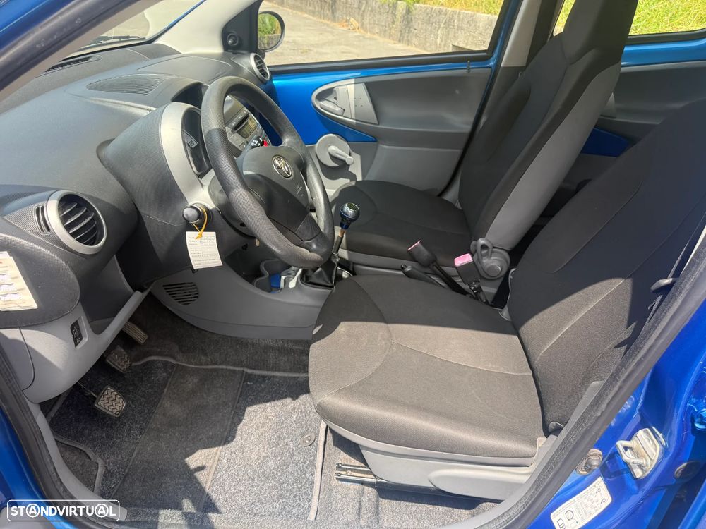 Toyota Aygo 1.0 Plus - 7