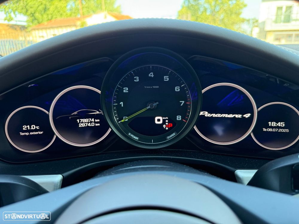 Porsche Panamera Sport Turismo 4 E-Hybrid - 41