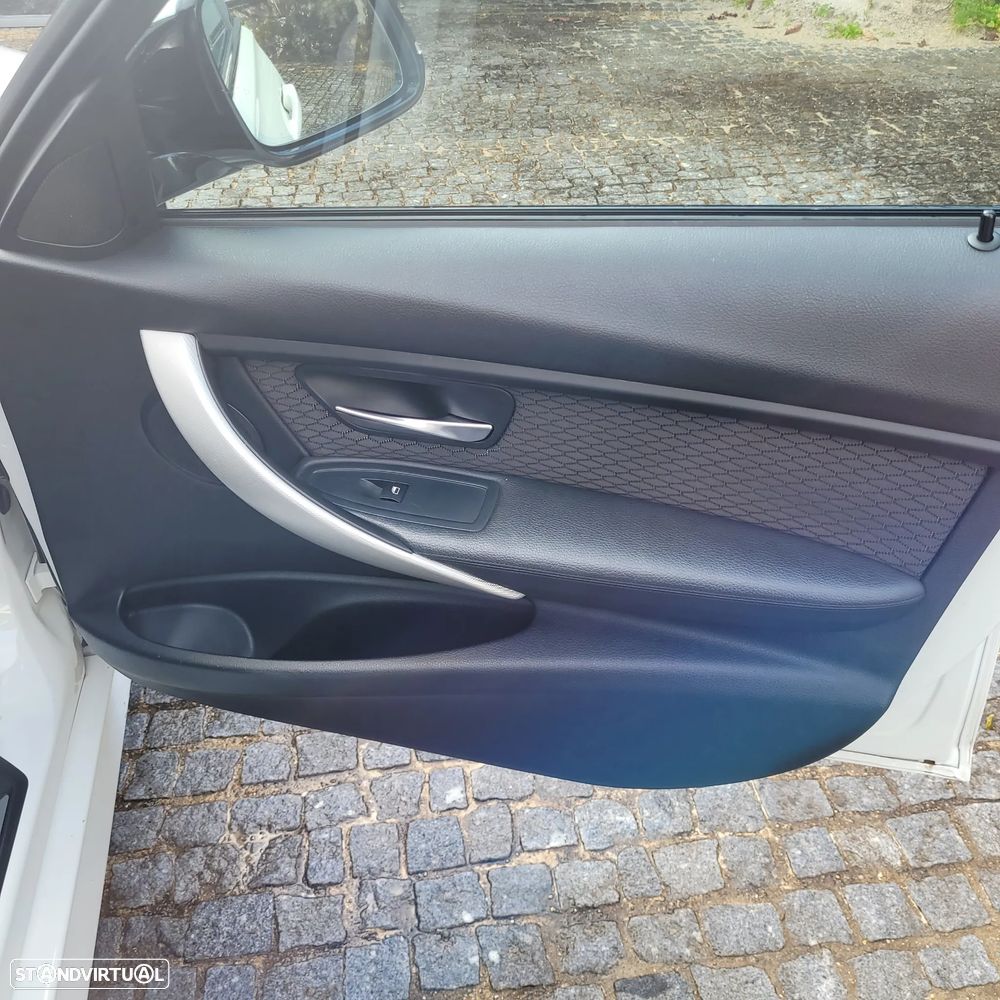 BMW 320 Gran Turismo d Auto Pack M - 8