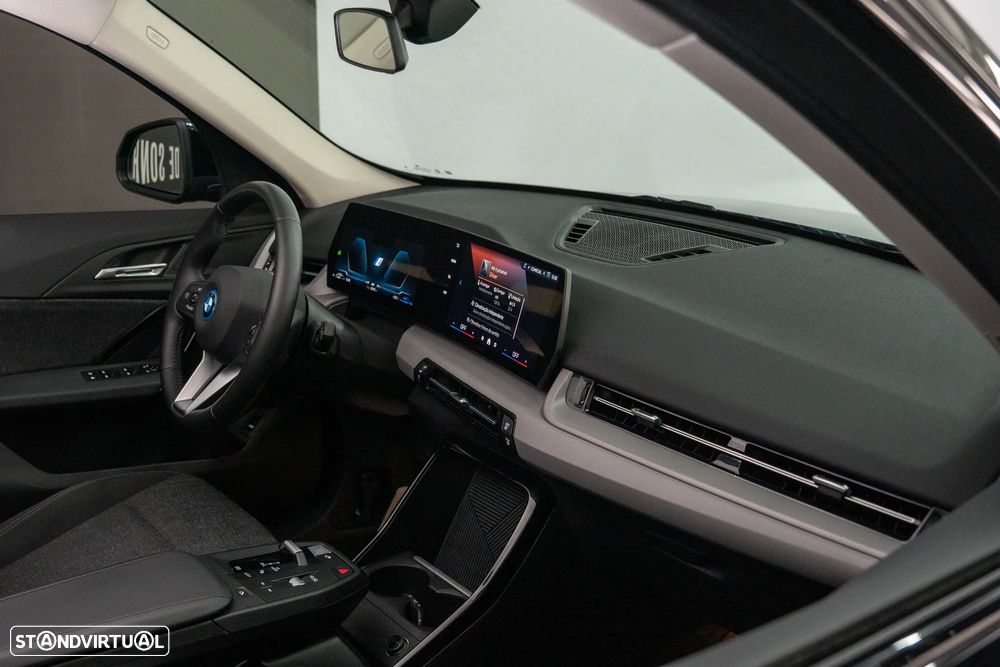 BMW X1 xDrive25e - 21