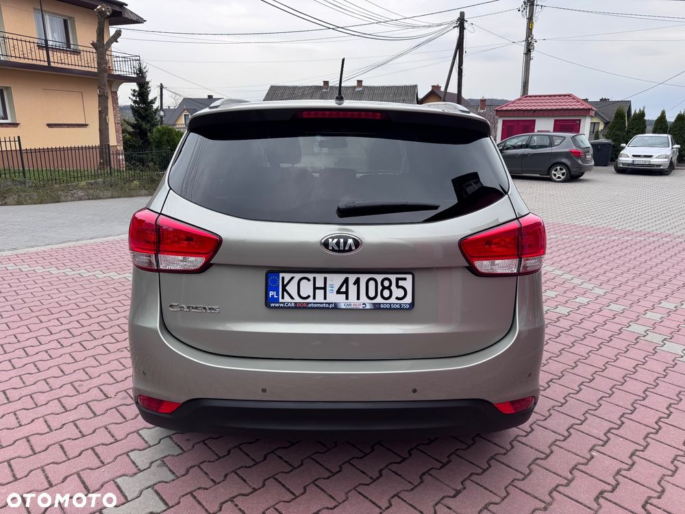 Kia Carens 1.6 GDI M - 8
