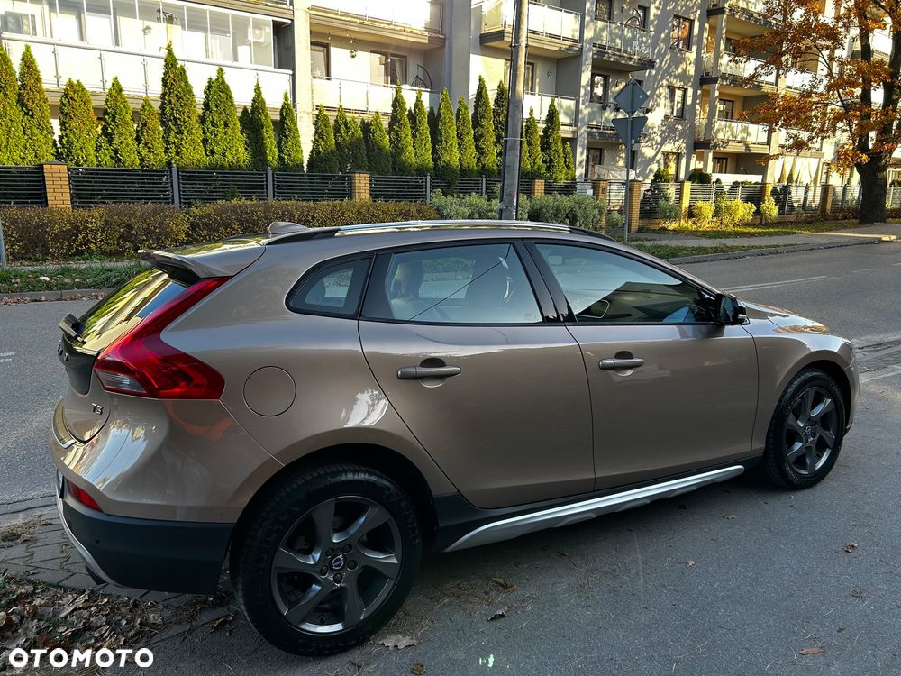 Volvo V40 2016 photo 2