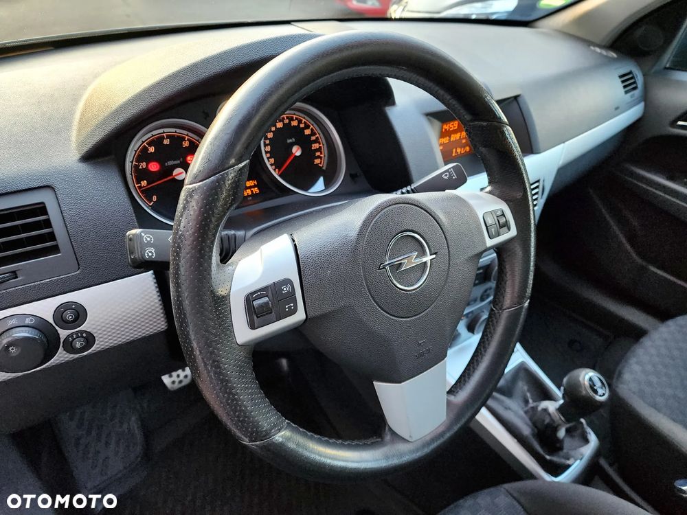 Opel Astra - 22