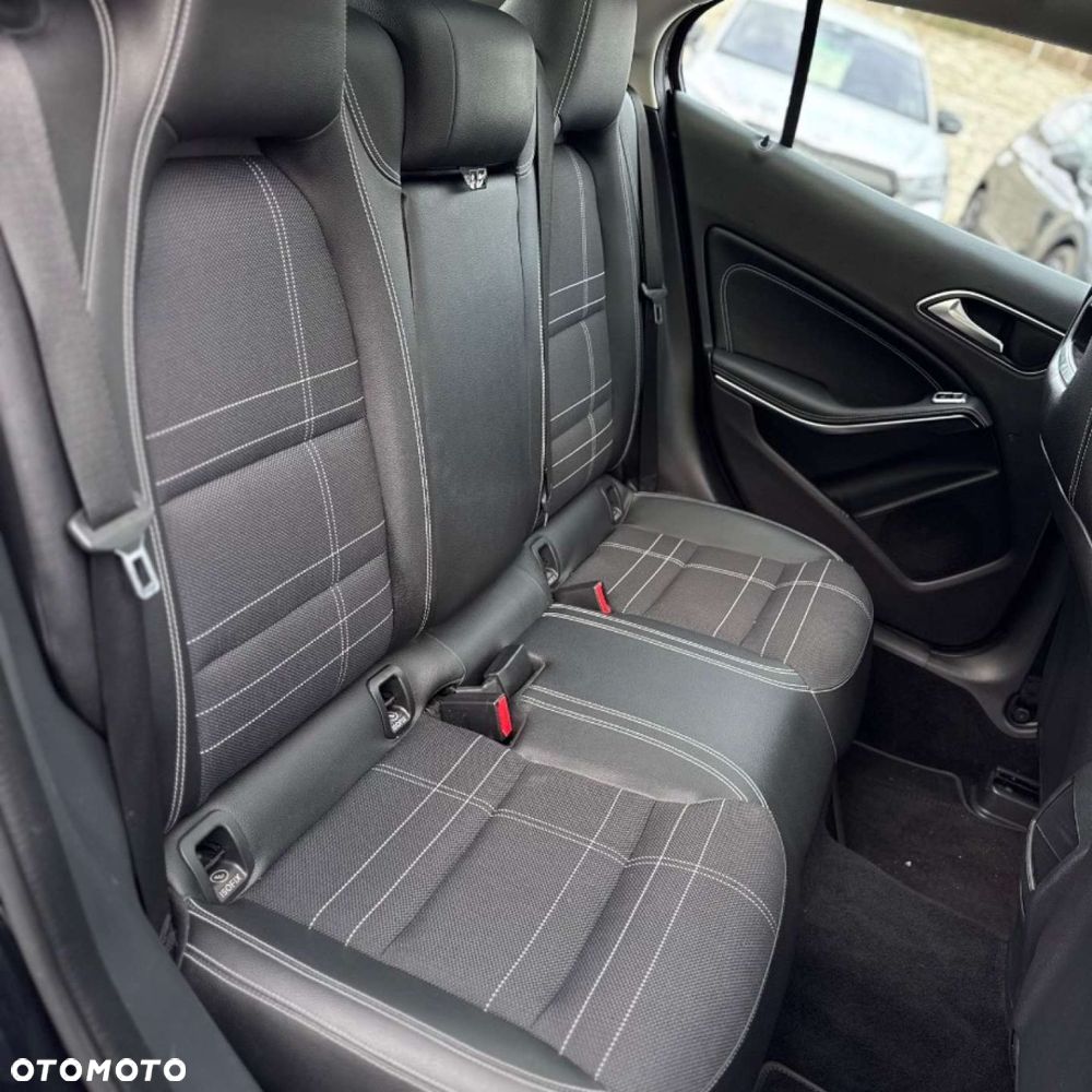 Mercedes-Benz GLA - 29