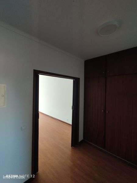 T1 no centro de Taveiro c/aparcamento - Grande imagem: 4/7