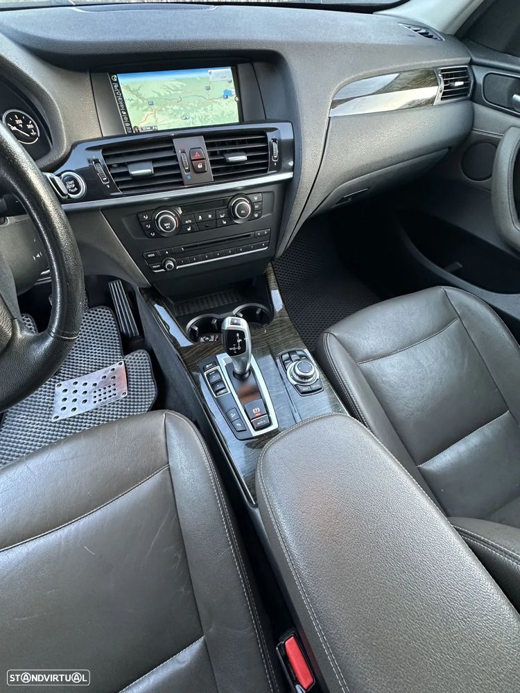 BMW X3 xDrive30i Aut. Advantage - 10