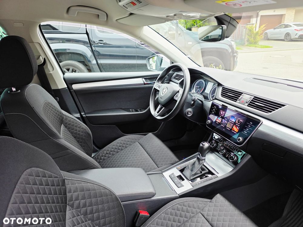 Skoda Superb Combi 1.6 TDI DSG Style - 24