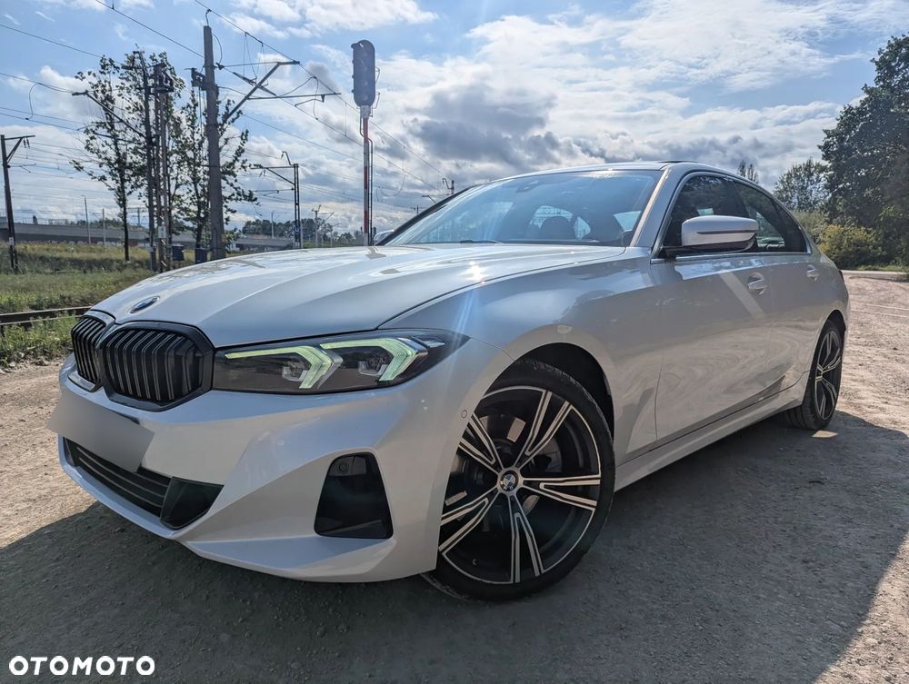BMW Seria 3 330i - 1