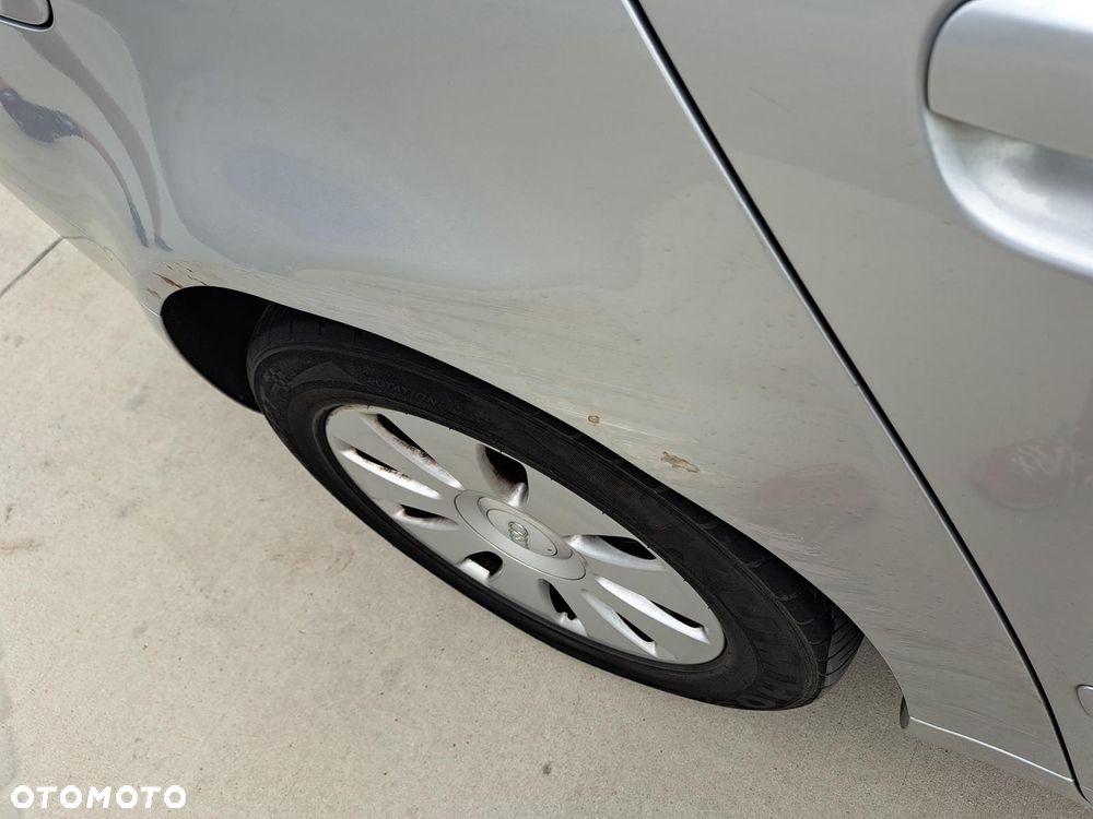 Audi A4 Limousine - 17