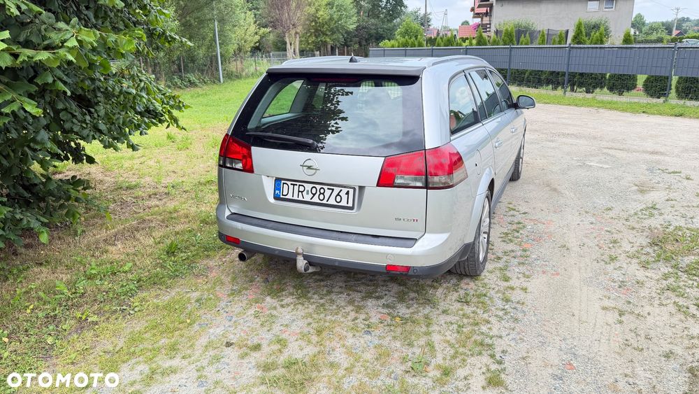 Opel Vectra 1.9 CDTI Cosmo - 4