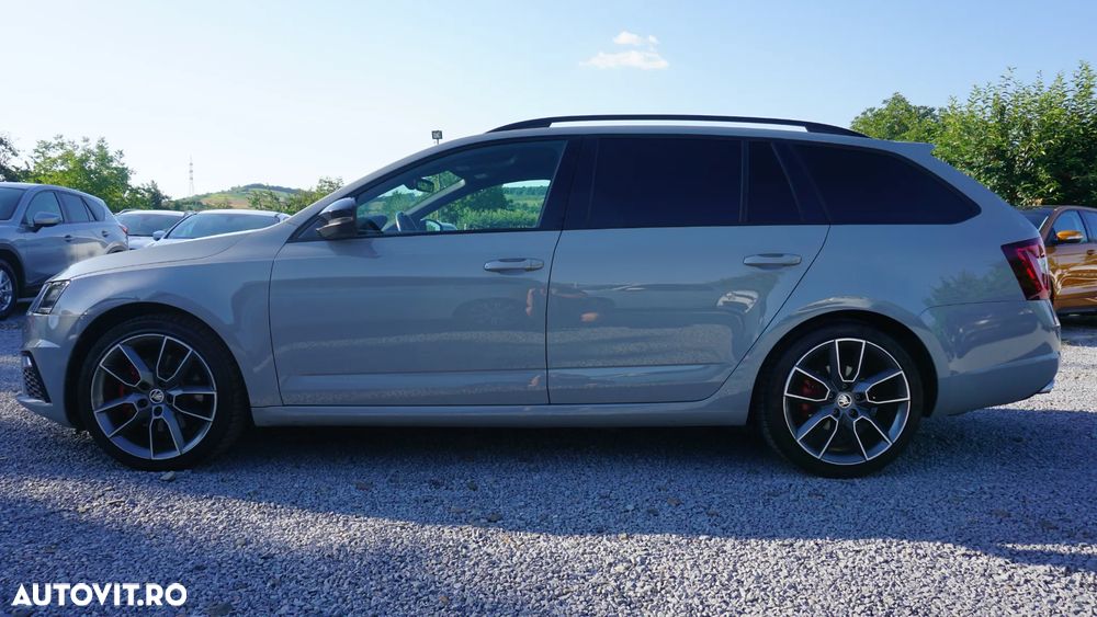 Skoda Octavia 2.0 TDI DSG RS - 2