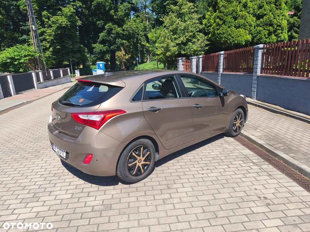 Hyundai i30 1.4 Comfort - 4