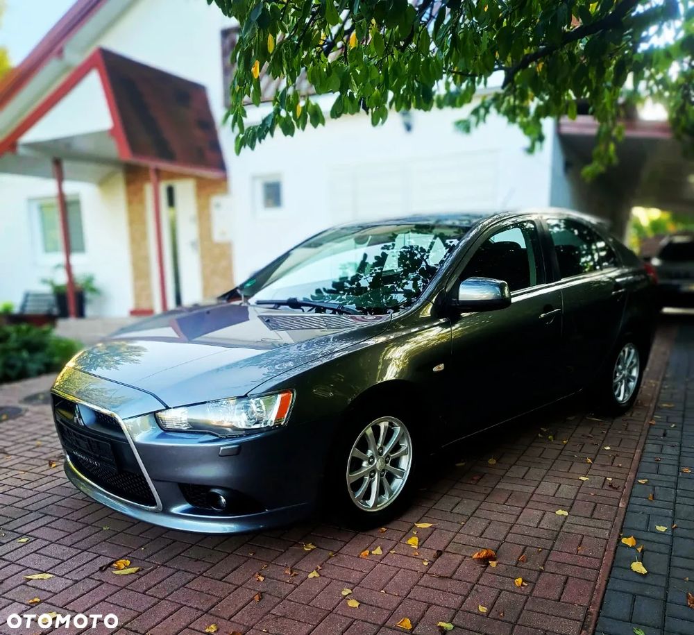 Mitsubishi Lancer - 7