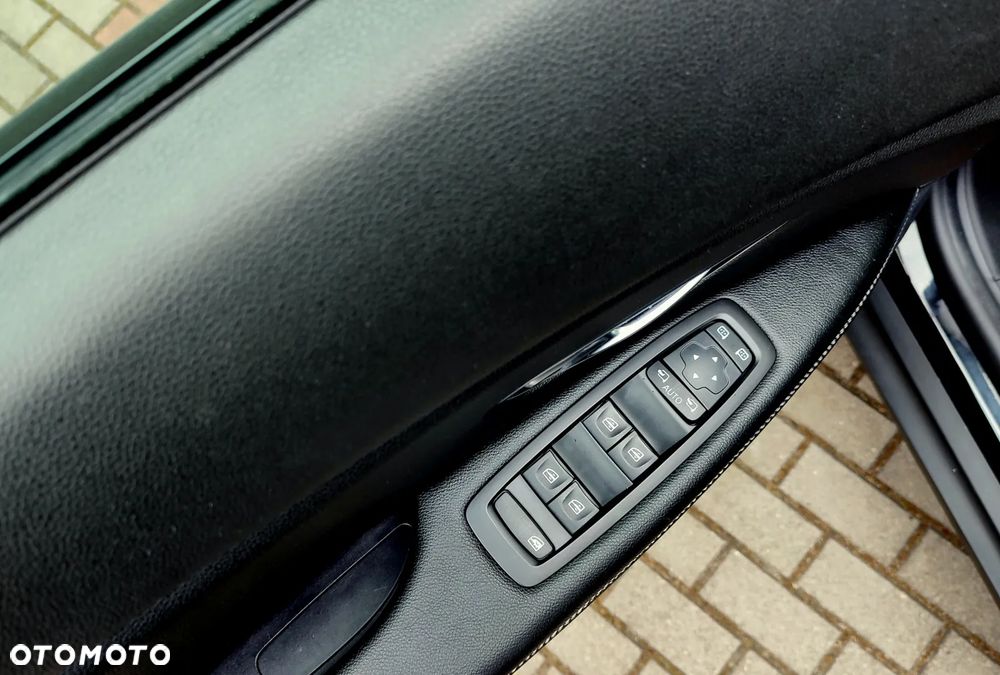 Renault Scenic Energy TCe 115 S&S LIMITED - 21