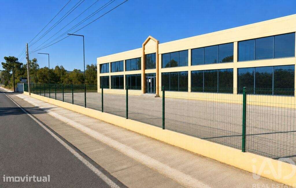Espaço Comercial em Quinta do Anjo de 1921,00 m2