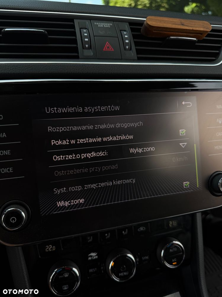 Skoda Superb 2.0 TDI Ambition - 30