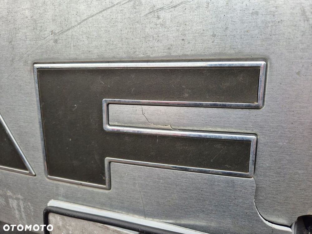 EMBLEMAT ZNACZEK NAPIS LOGO LISTWA MASKI ATRAPY DAF XF 106 EURO 6 LIFT - 2