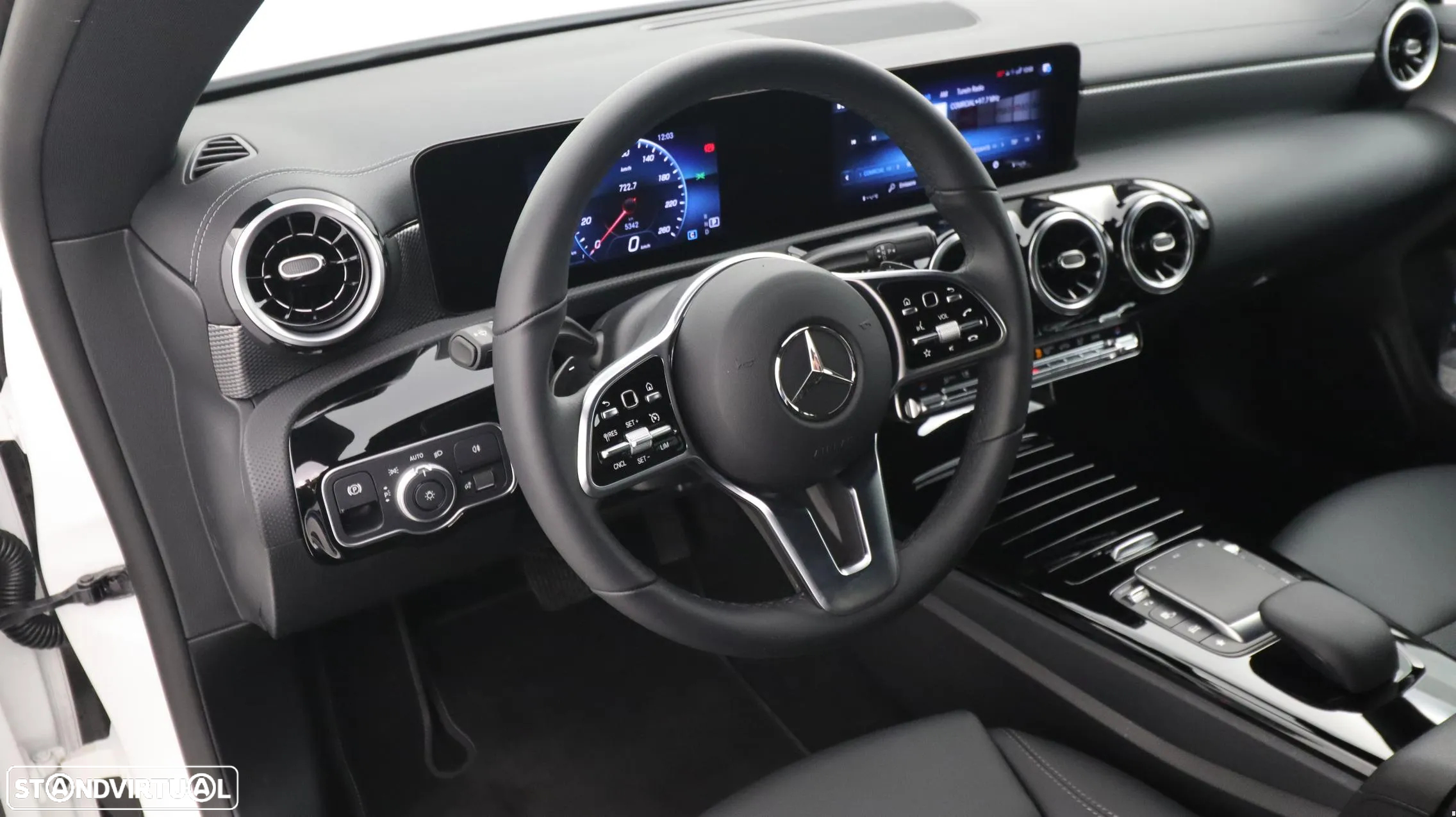 Mercedes-Benz CLA 180 d Progressive Aut. - 22