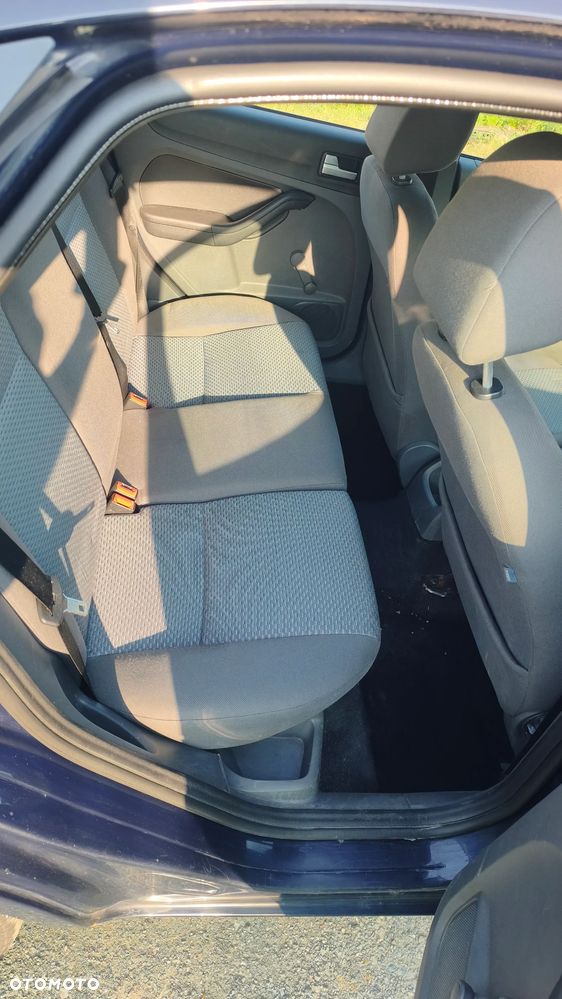 Ford Focus 1.6 TDCi Ambiente - 13