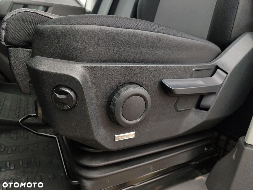 Volkswagen Crafter 35 TDI - 11