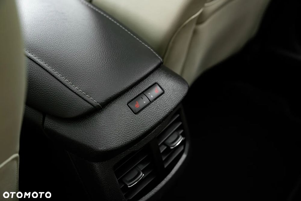 Ford Mondeo 2.0 EcoBoost ST-Line - 22