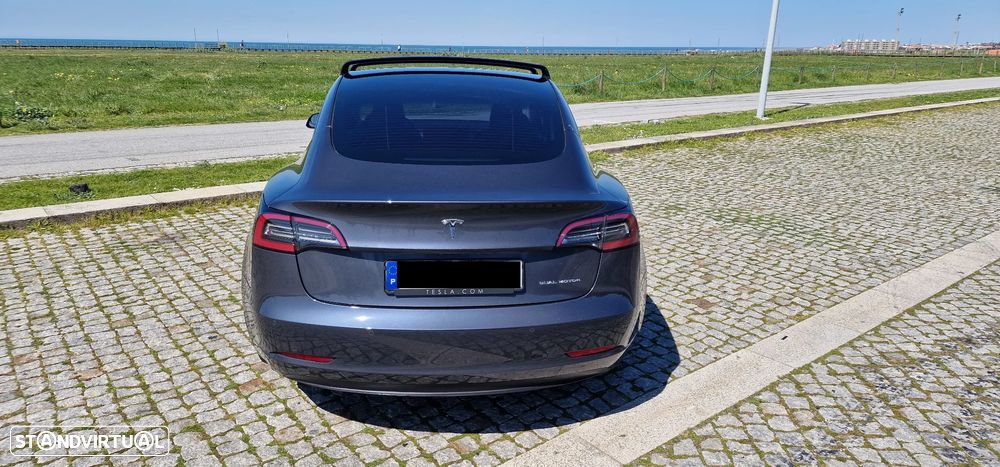 Tesla Model 3 2021 photo 4