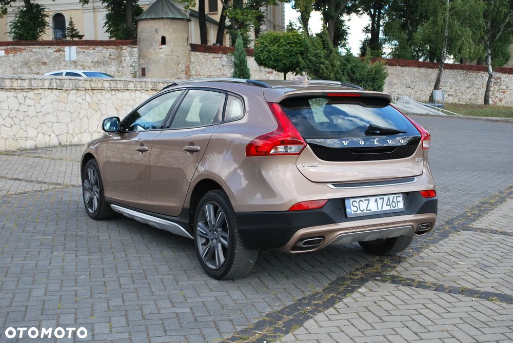 Volvo V40 Cross Country D4 Summum - 5