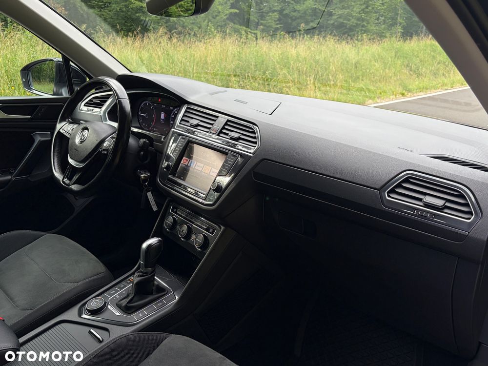 Volkswagen Tiguan 2.0 TDI SCR 4MOTION DSG Highline - 8