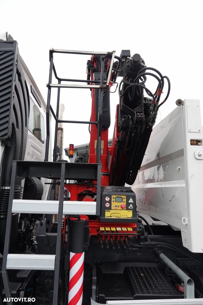 Renault C 380 / 6x4 / TIPPER 3 LATE + HDS FASSI F135 / HYDROBRA / EURO 6 / RADIO CONTROL / ROTATOR / BORDMATIC - 23